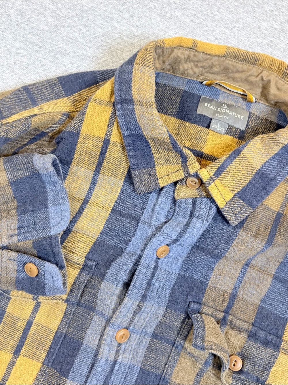 L.L. Bean Signature Mens L Slim Fit Plaid Flannel Camping Workwear Long Sleeve